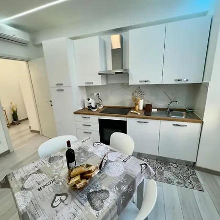Appartement Modern 2 Near Colosseo *